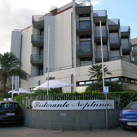 Hotel Neptunus Nettuno Exterior foto